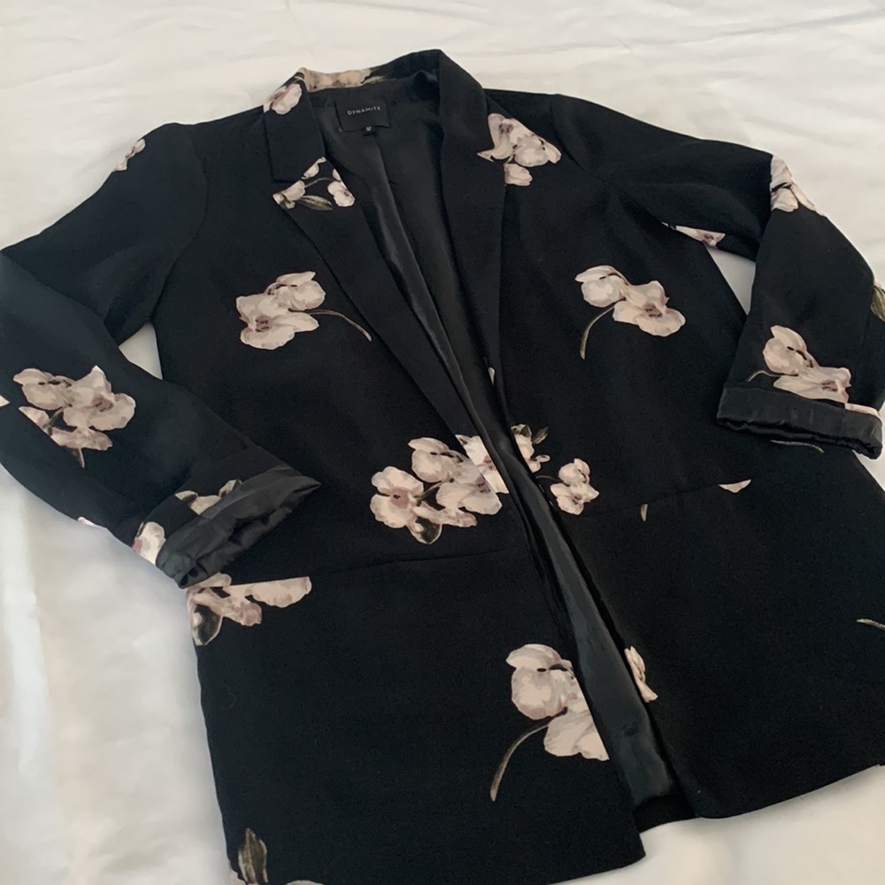 Dynamite Womens Sz. Small Blazer